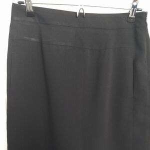 Harve benard by benard holtzman black skirt with slit on side and zipper. Size 8